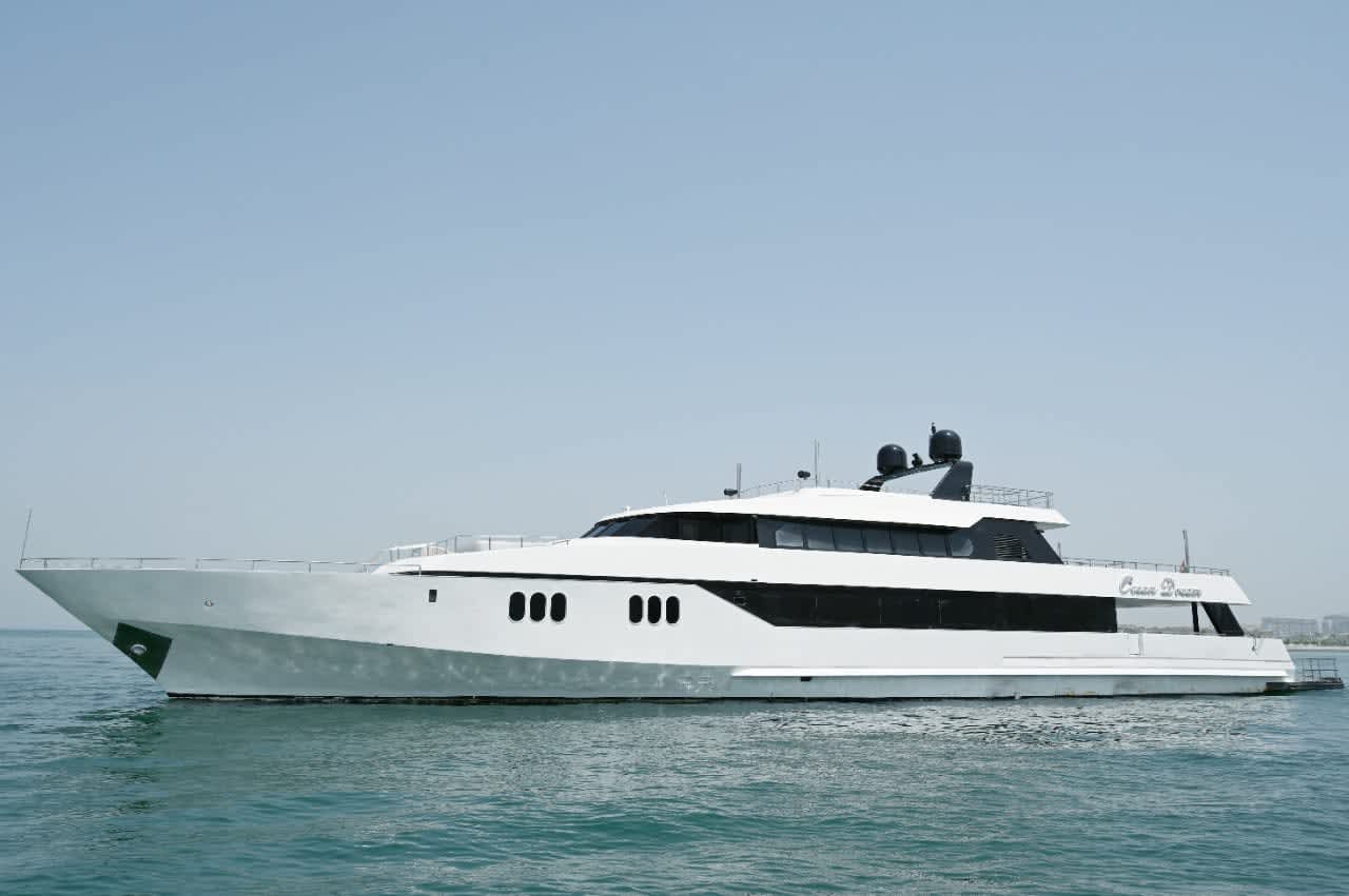 nanje yacht dubai